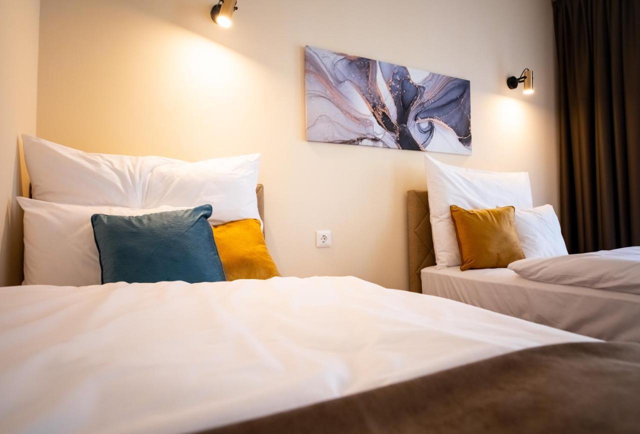 Elixir Panzio Bed and Breakfast Nyírbátor Εξωτερικό φωτογραφία