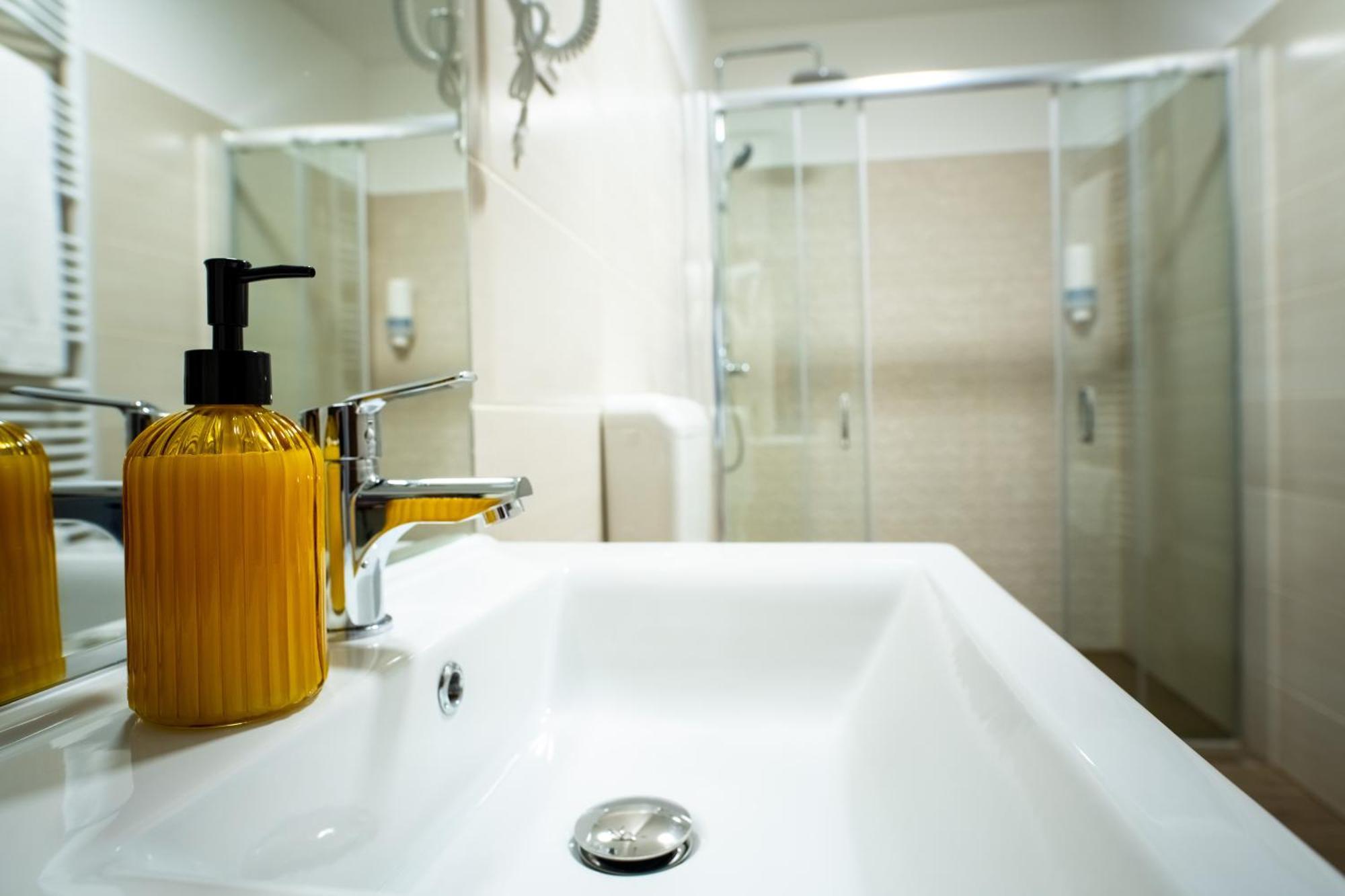 Elixir Panzio Bed and Breakfast Nyírbátor Εξωτερικό φωτογραφία