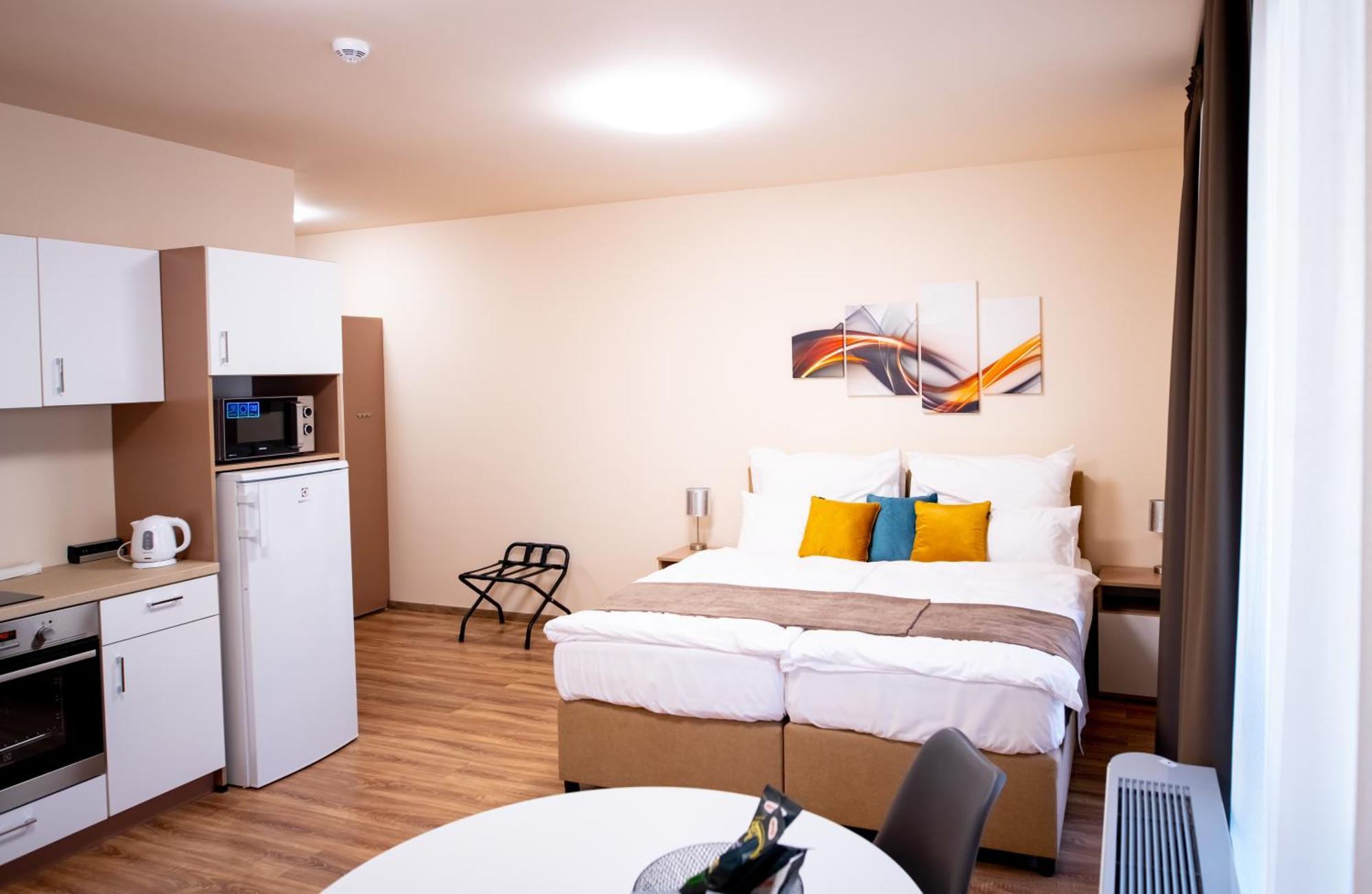 Elixir Panzio Bed and Breakfast Nyírbátor Εξωτερικό φωτογραφία